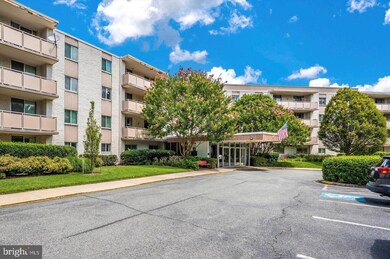 Lakeside Terrace, Bethesda, MD 20817 - photo 3