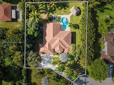 3553 Crystal Ln, Davie, FL 33330 - photo 3