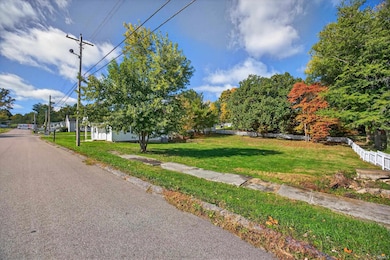 220 S 2nd St, Ellettsville, IN 47429 - photo 4