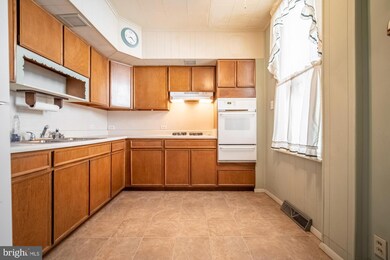 634 Fairview Ave, Columbia, PA 17512 - photo 7