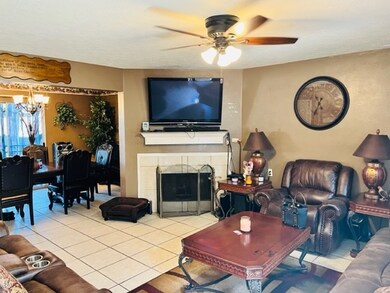 3670 Villa Glen Dr, Houston, TX 77088 - photo 2