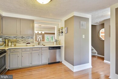 545 Bay Dale Ct, Arnold, MD 21012 - photo 5