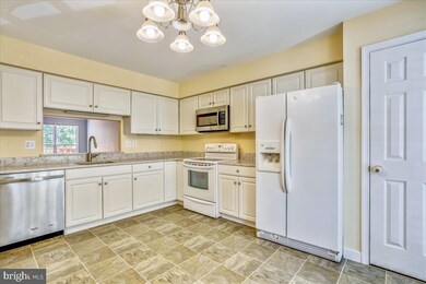 7 Farnham Way, Lutherville Timonium, MD 21093 - photo 3