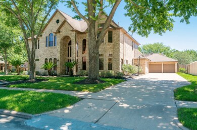 1901 Pebble Ln, Friendswood, TX 77546 - photo 2