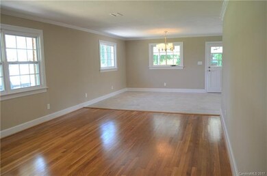 223 N Greenbriar Rd, Statesville, NC 28625 - photo 7