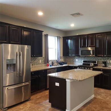 15707 Oakleaf Run Dr, Lithia, FL 33547 - photo 7