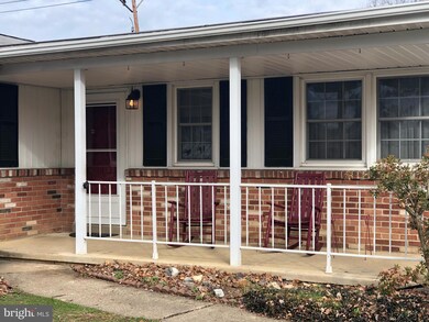 2609 Longfellow Dr, Wilmington, DE 19808 - photo 2