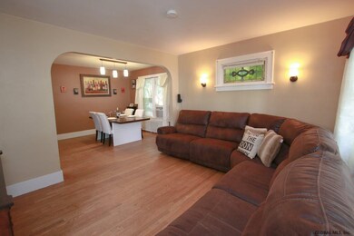 15 S Marshall St, Albany, NY 12209 - photo 3