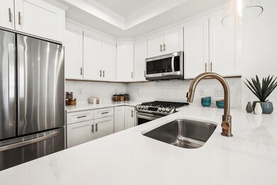 67 Cummins Hwy unit 303, Roslindale, MA 02131 - photo 6