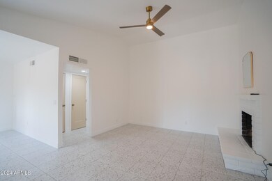 18 W Concorda Dr unit 104, Tempe, AZ 85282 - photo 7