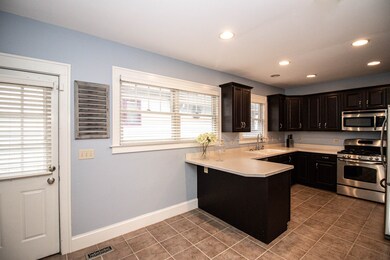 521 S 10th St, Lafayette, IN 47905 - photo 4