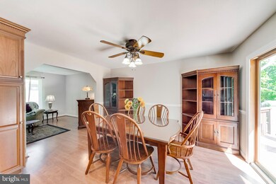 6205 Guthrie Ct, Sykesville, MD 21784 - photo 3