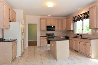 218 Ruggles St, Westborough, MA 01581 - photo 5