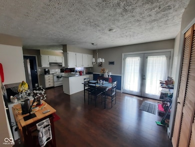 208 South St, North Vernon, IN 47265 - photo 7