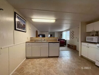 587 W Navajo Dr, Kanab, UT 84741 - photo 5