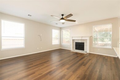 405 Mimosa Dr, Murphy, TX 75094 - photo 5