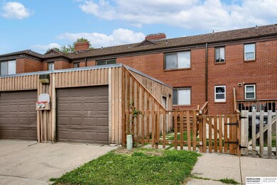 2008 Spencer St unit o, Omaha, NE 68110 - photo 2