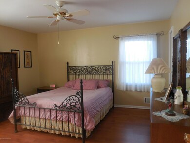 CONIFER MASTER BEDROOM