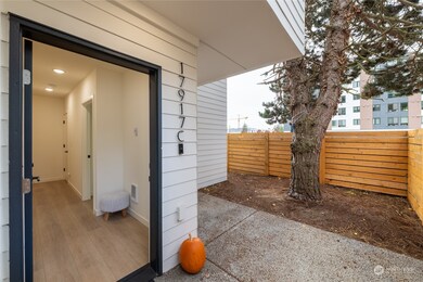 17917 Stone Ave N unit C, Shoreline, WA 98133 - photo 4