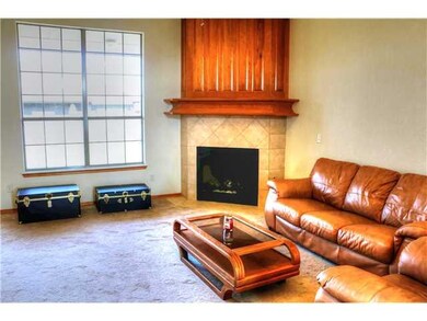 612 Madeline Ln, Moore, OK 73160 - photo 6