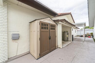 14984 SW 58th St, Miami, FL 33193 - photo 4