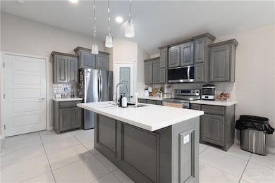 2201 N 26th Dr, Hidalgo, TX 78557 - photo 6