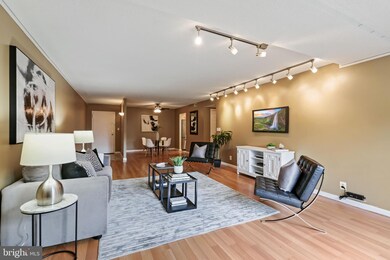 7721 Tremayne Place unit 311, McLean, VA 22102 - photo 3