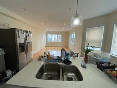 657 Adams St unit 1, Quincy, MA 02169 - photo 2