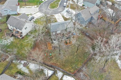 7722 Caenen St, Shawnee, KS 66216 - photo 2