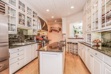 645 W Sheridan Rd unit 1, Chicago, IL 60613 - photo 6