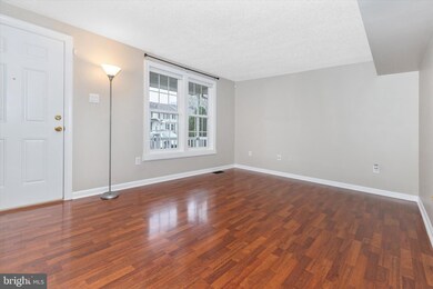 1542 Violet Dr, Hagerstown, MD 21740 - photo 4