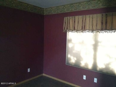 den/bed 3