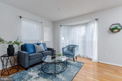 9649 Hurstborne Rd, Columbia, MD 21046 - photo 4