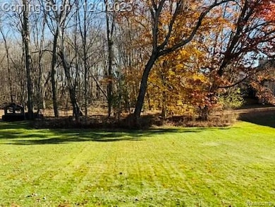 2673 Brentwood Dr, Lake Orion, MI 48360 - photo 7