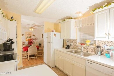 7665 Longhorn - Kitchen 2