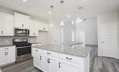 4550 Pinehurst Trace Dr, Pinehurst, TX 77362 - photo 6