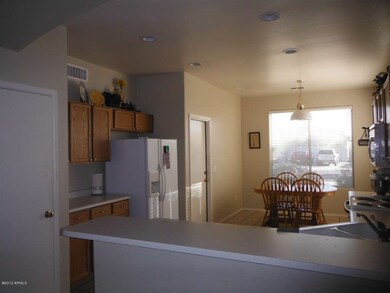 7 - Kitchen