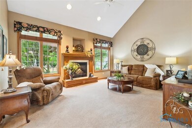 608 Park Way E, Oregon, OH 43616 - photo 5