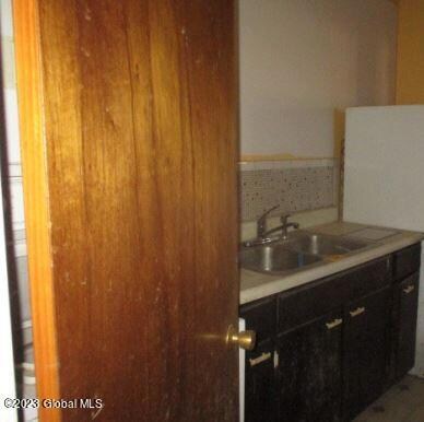 17 Garden Ave, Albany, NY 12203 - photo 3