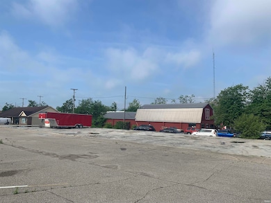 1006 S Walnut St, Bloomington, IN 47401 - photo 5