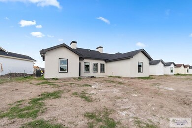 123 Marigold Rd, Los Fresnos, TX 78566 - photo 3