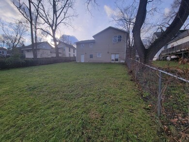 Large/Clean backyard