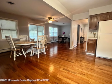 170 Castleton Dr, Toms River, NJ 08757 - photo 7