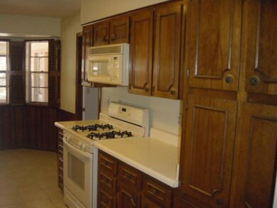 10715 Alcazar Ct, El Paso, TX 79935 - photo 5