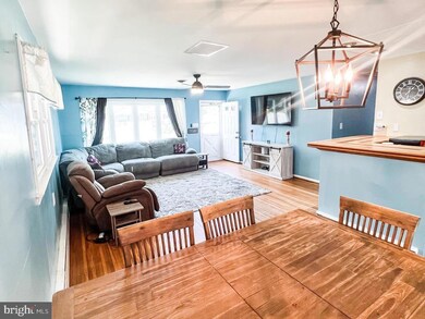 3742 Susan Ln, Brookhaven, PA 19015 - photo 7