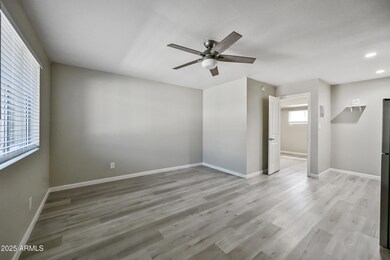 3025 N 32nd St unit 21, Phoenix, AZ 85018 - photo 3