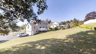 54 Brierwood Dr, Fitchburg, MA 01420 - photo 5