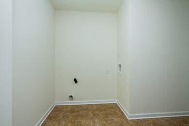 1396 Fiesta Dr, Franklin, IN 46131 - photo 6