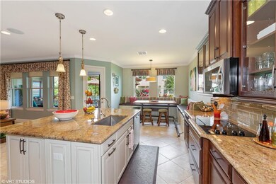 Kitchen overlooking the Great Room, Breakfast nook