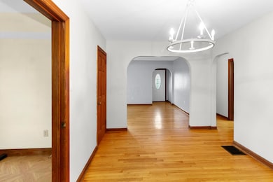 206 Lintner St (7)